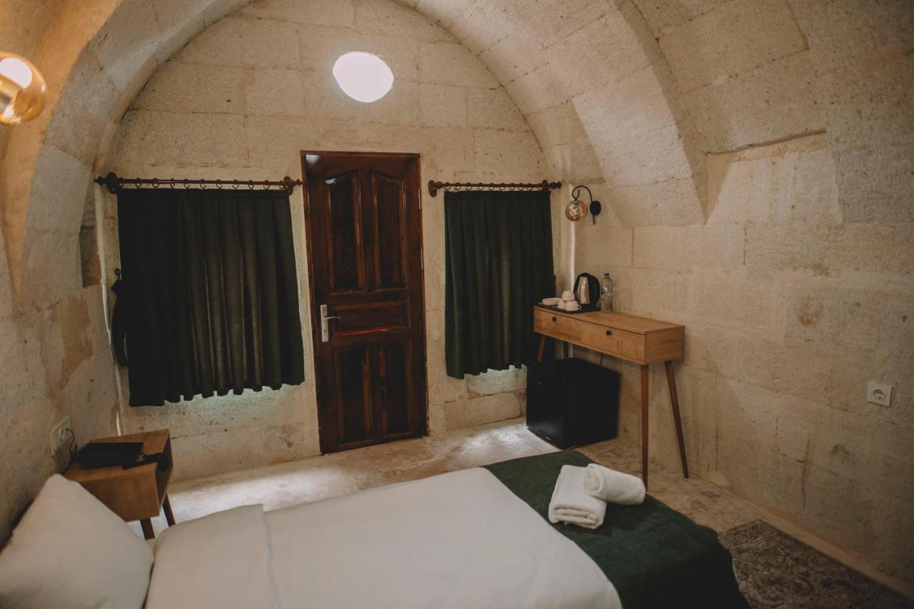 Daphne Cave Hotel アヴァノス エクステリア 写真
