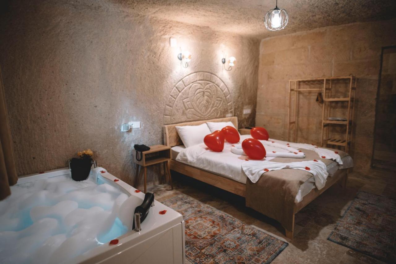 Daphne Cave Hotel アヴァノス エクステリア 写真
