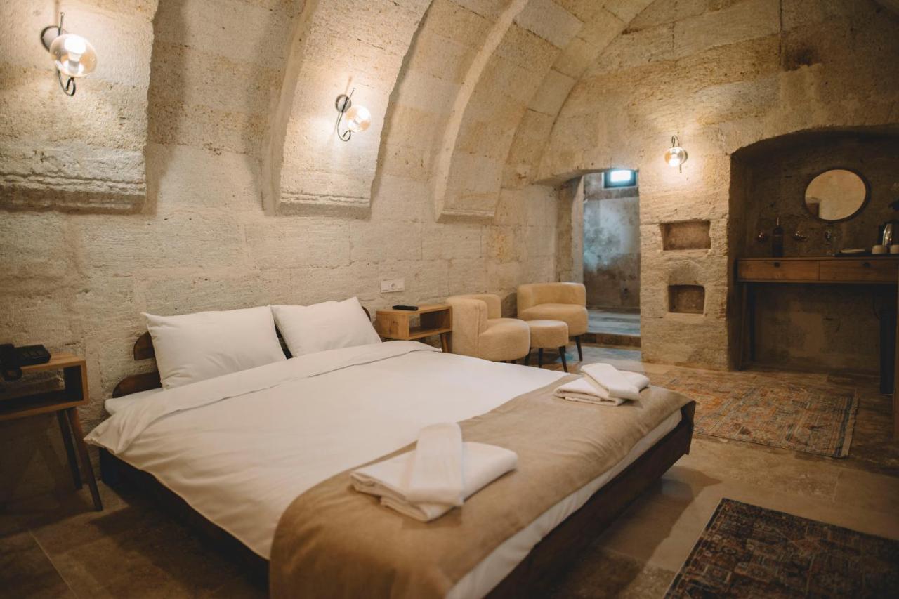Daphne Cave Hotel アヴァノス エクステリア 写真