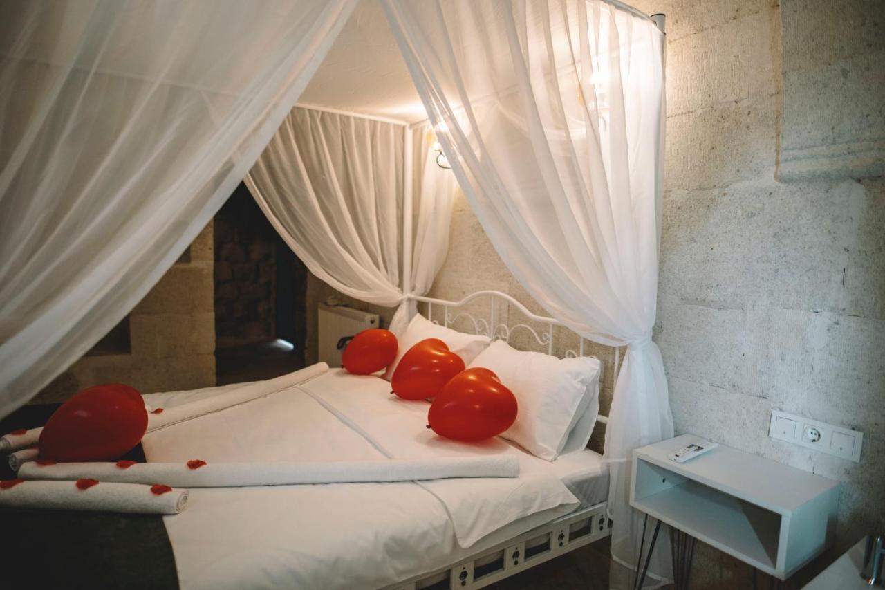Daphne Cave Hotel アヴァノス エクステリア 写真