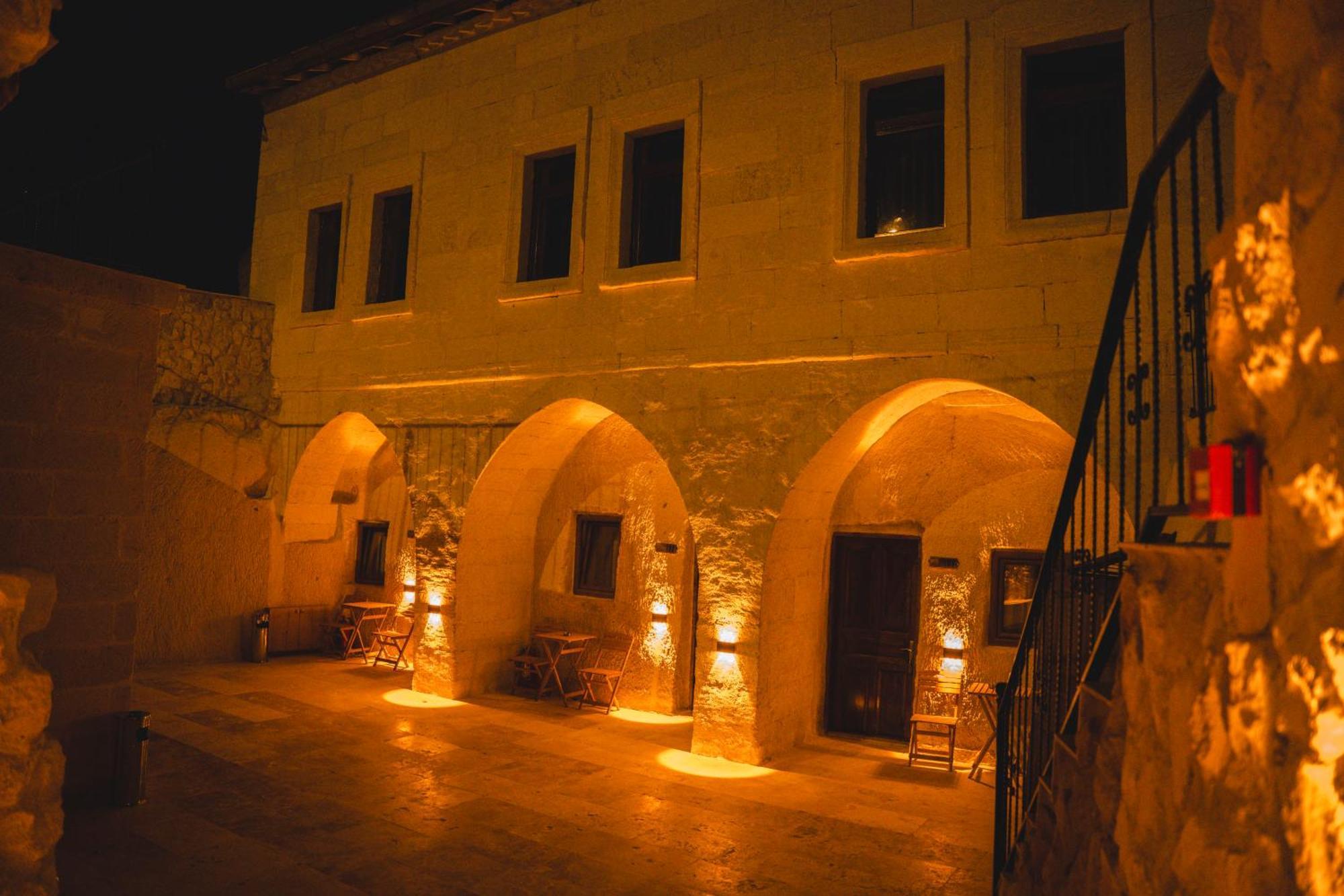 Daphne Cave Hotel アヴァノス エクステリア 写真