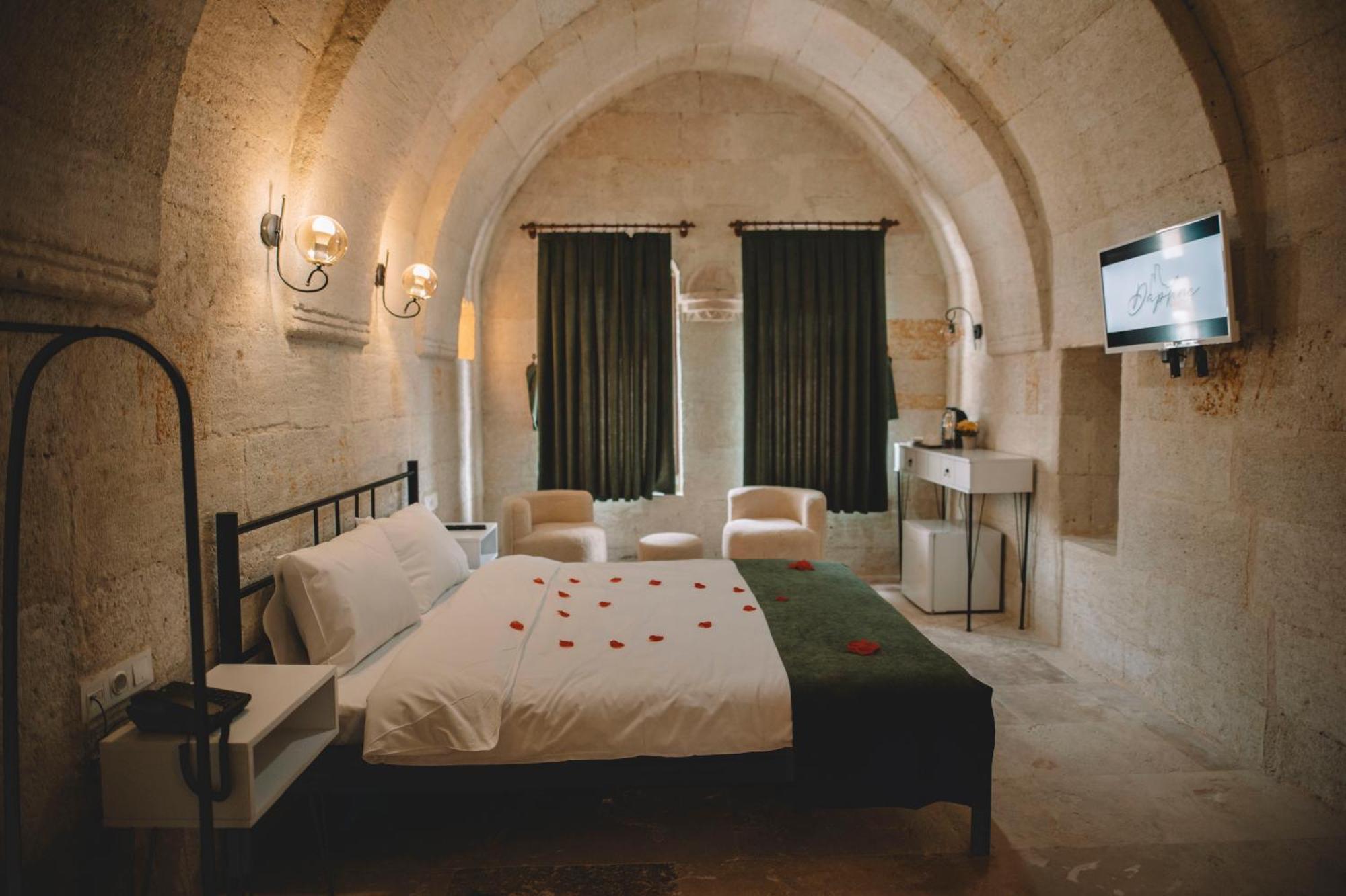 Daphne Cave Hotel アヴァノス エクステリア 写真