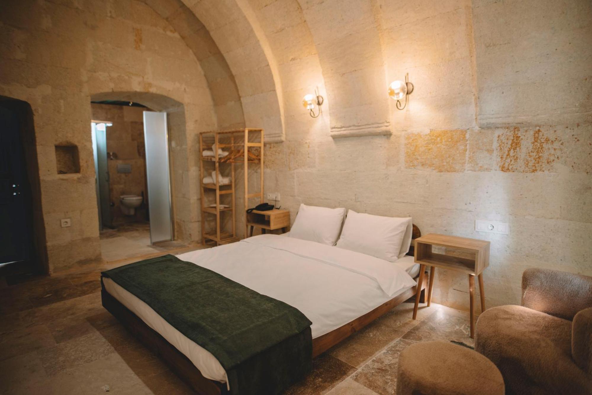 Daphne Cave Hotel アヴァノス エクステリア 写真